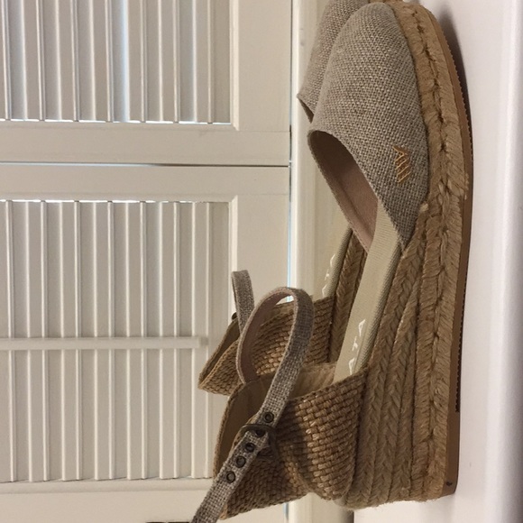 Viscata Canvas Espadrilles - Picture 5 of 5